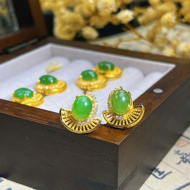 New Chinese-style pure silver natural Hetian jade umbrella- egg-shaped gold-plated women's earrings, light luxury fashion
New Chinese-style pure silver natural Hetian jade umbrella- egg-shaped gold-plated women's earrings, light luxury fashion