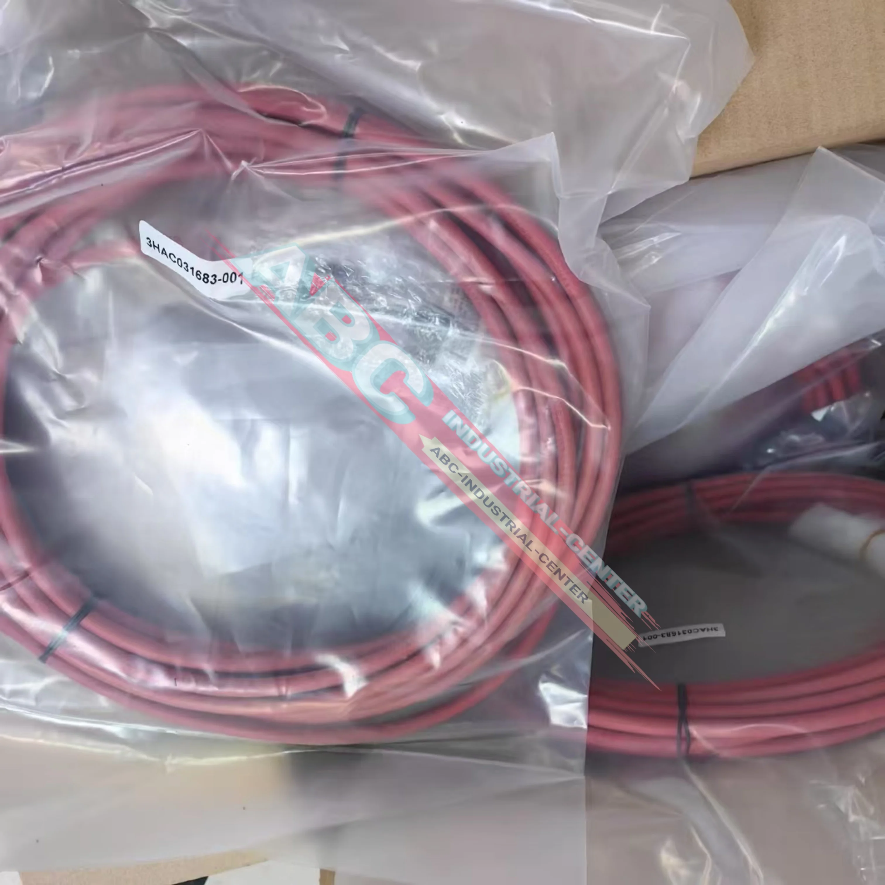 New original 3HAC031683-001 DSQC679 Robot Teach
New original 3HAC031683-001 DSQC679 Robot Teach