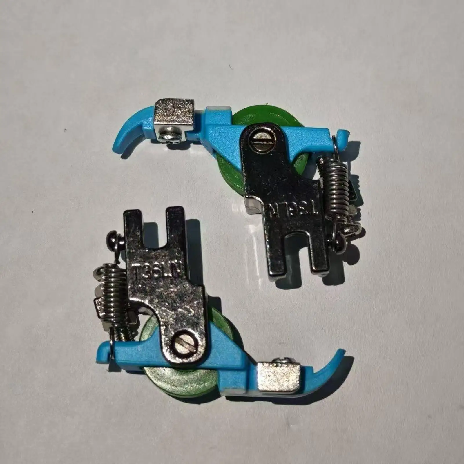 Professional Sewing Presser Foot Stable Plastic Zip Attachment for Domestic Sewing Machine Accessories and Stitch Tools
Professional Sewing Presser Foot Stable Plastic Zip Attachment for Domestic Sewing Machine Accessories and Stitch Tools
