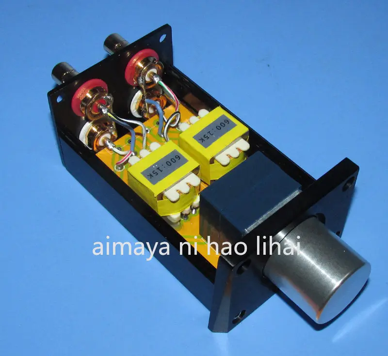 Permalloy step-up transformer blue shell potentiometer high fax passive front-stage volume controller
Permalloy step-up transformer blue shell potentiometer high fax passive front-stage volume controller