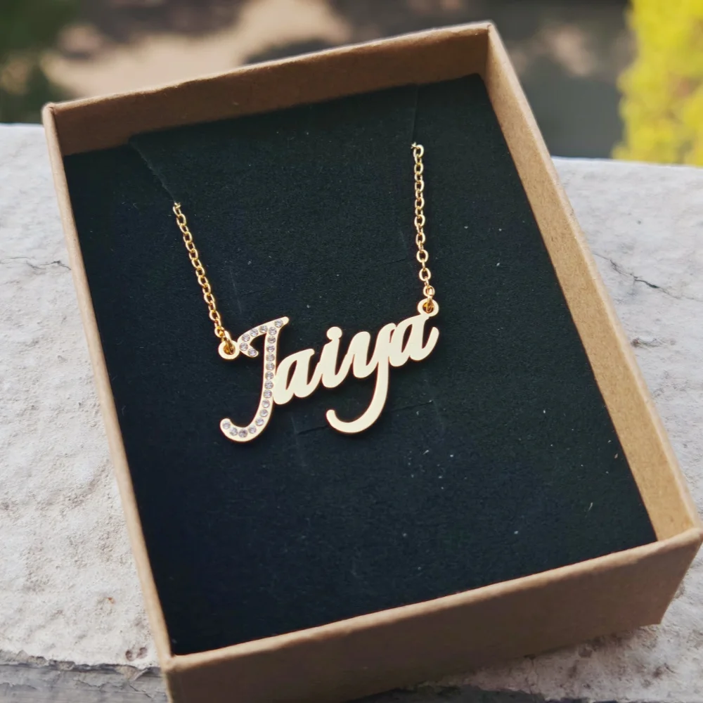 LeeChee First Letter With Diamonds Custom Name Letter Stainless Steel Necklace Jewelry For Women
LeeChee First Letter With Diamonds Custom Name Letter Stainless Steel Necklace Jewelry For Women