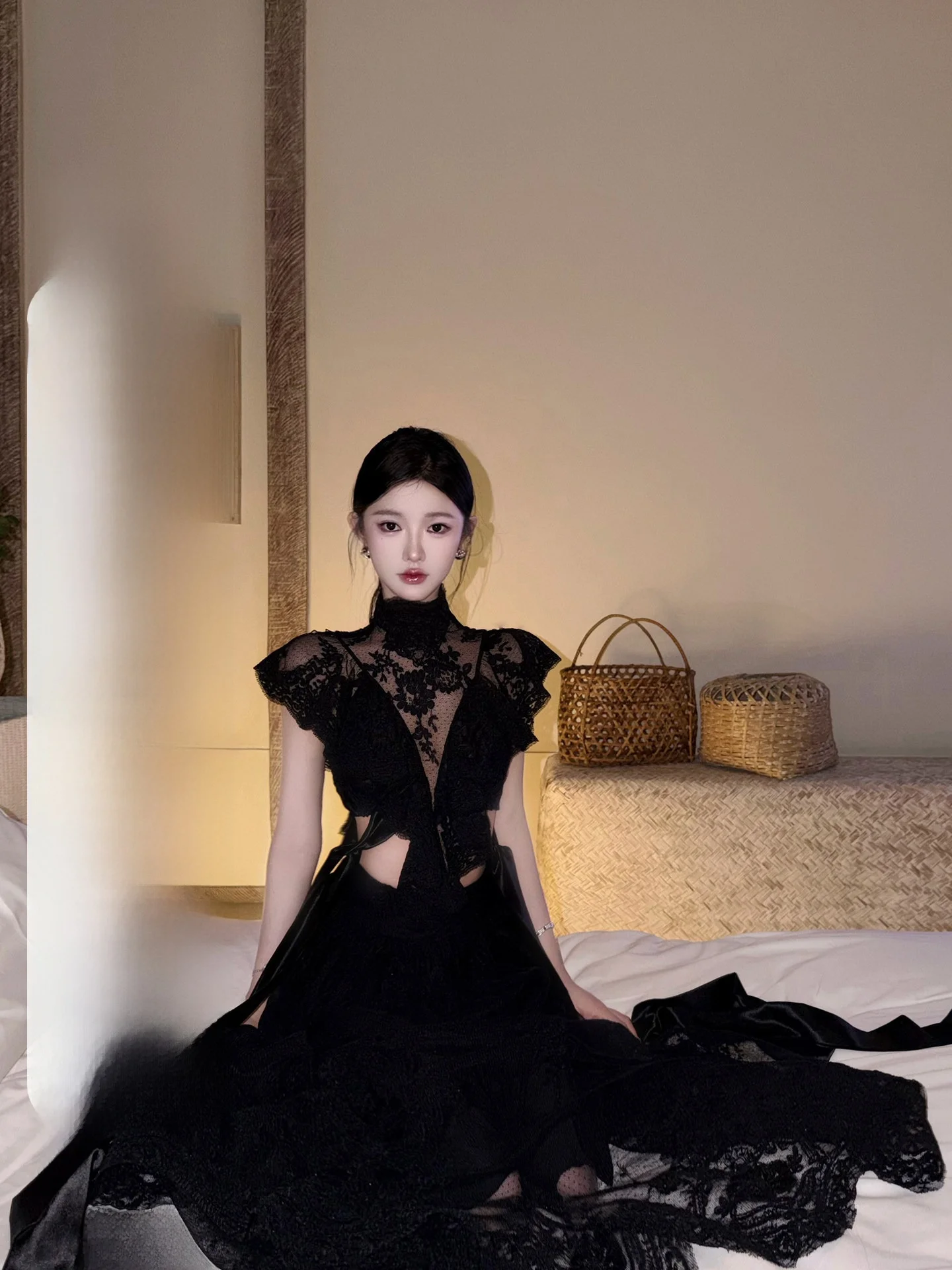 Black Label Embroidered Lace Top And Half Skirt Set JAYKY YANG Fashionable Women's Two-Piece Suit Summer Autumn Spring Wear
Black Label Embroidered Lace Top And Half Skirt Set JAYKY YANG Fashionable Women's Two-Piece Suit Summer Autumn Spring Wear