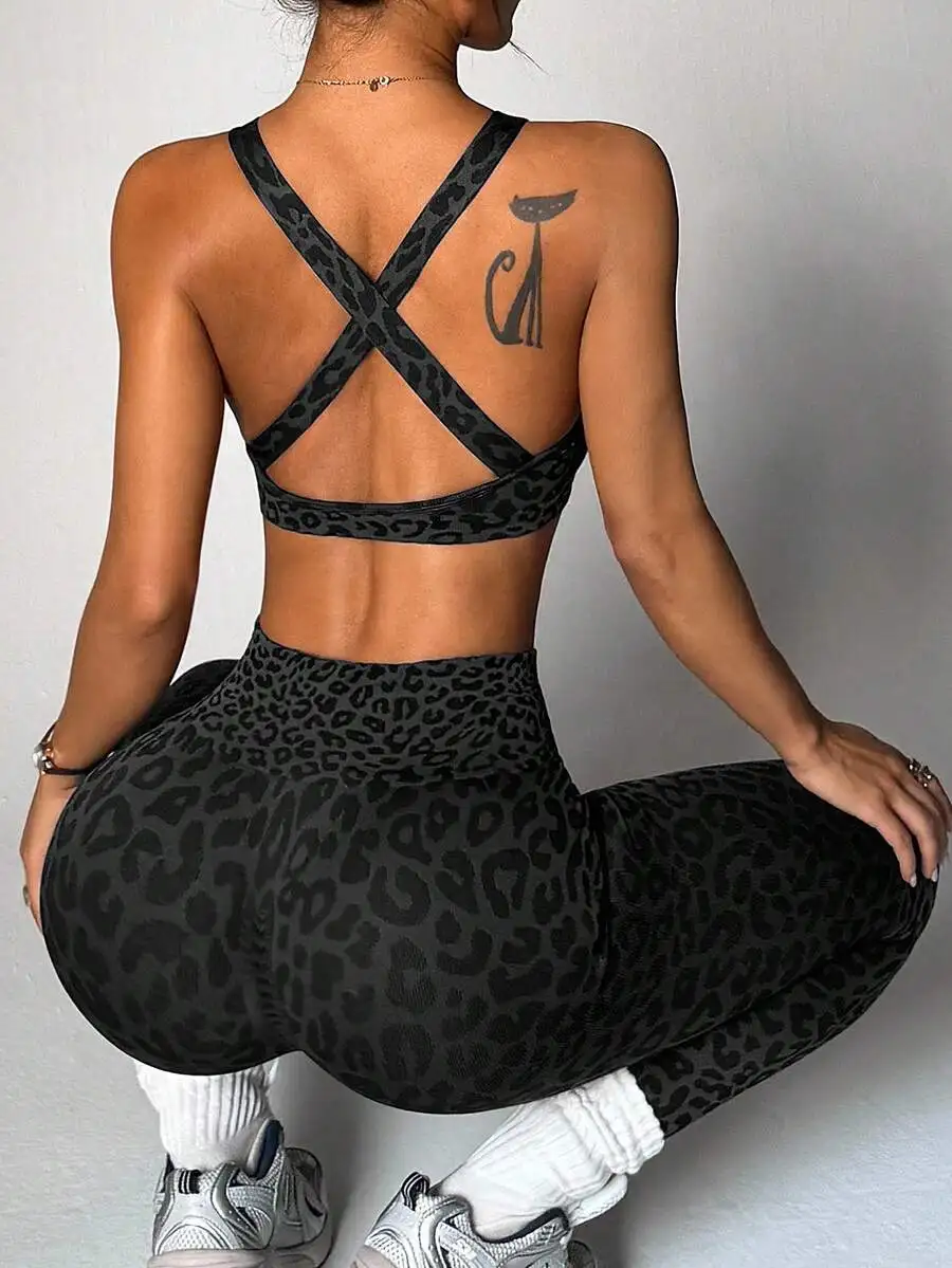Women Leopard Print Cross Back Yoga Sports Bra And High Waisted Leggings Set
Women Leopard Print Cross Back Yoga Sports Bra And High Waisted Leggings Set