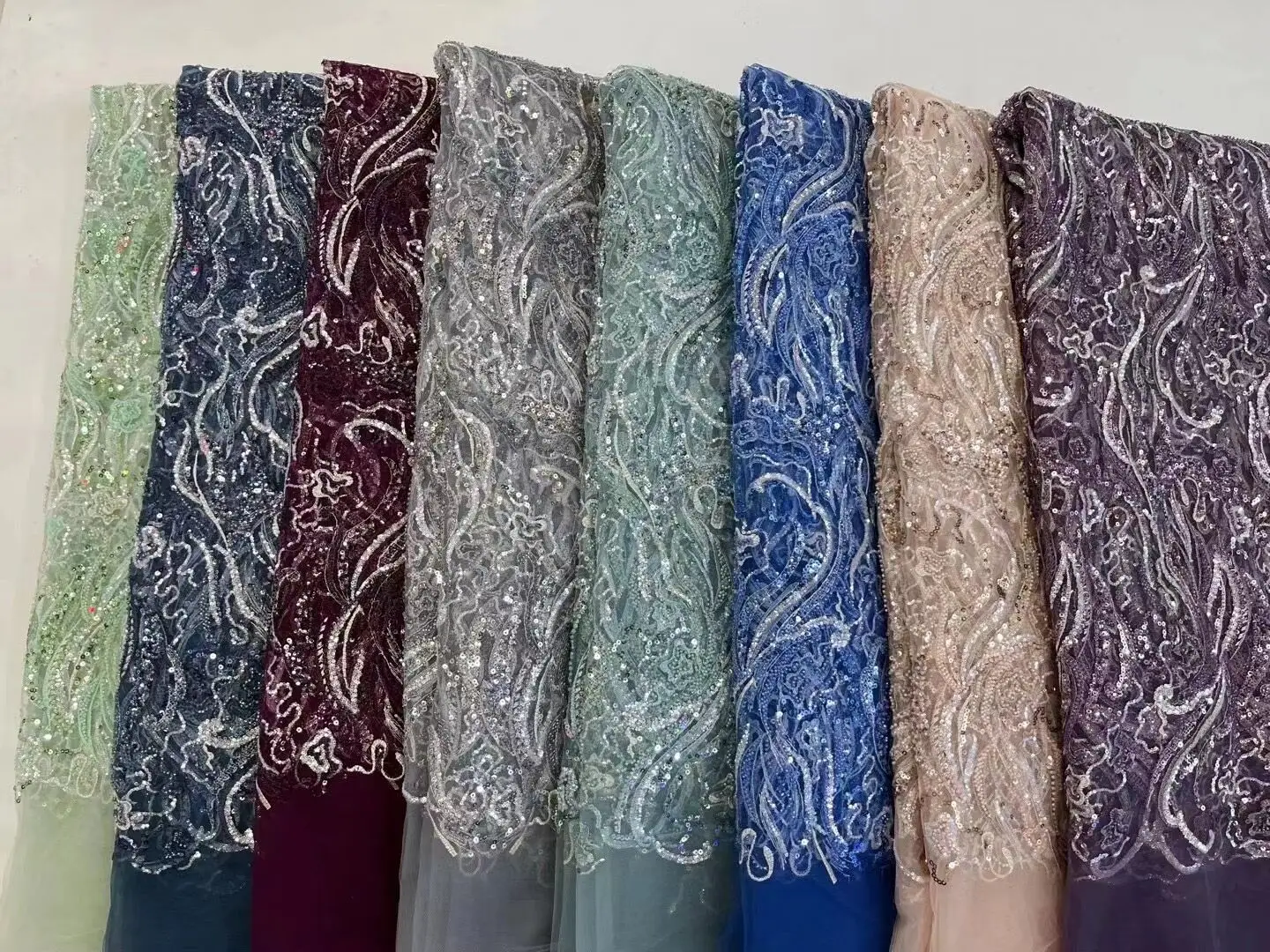 Fashion J-1308303 French Tulle African Embroidery Beaded Lace Fabric Nigerian Sequins Lace Fabric For Wedding Dress
Fashion J-1308303 French Tulle African Embroidery Beaded Lace Fabric Nigerian Sequins Lace Fabric For Wedding Dress