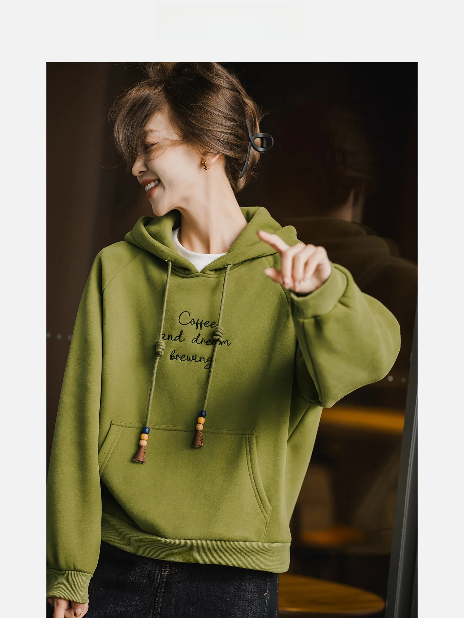 Embroidered Fce Hoodie Women's Casual Sle Spring New Loose Fit Cotton Polyester Blend Long Sve ort Length Top
Embroidered Fce Hoodie Women's Casual Sle Spring New Loose Fit Cotton Polyester Blend Long Sve ort Length Top