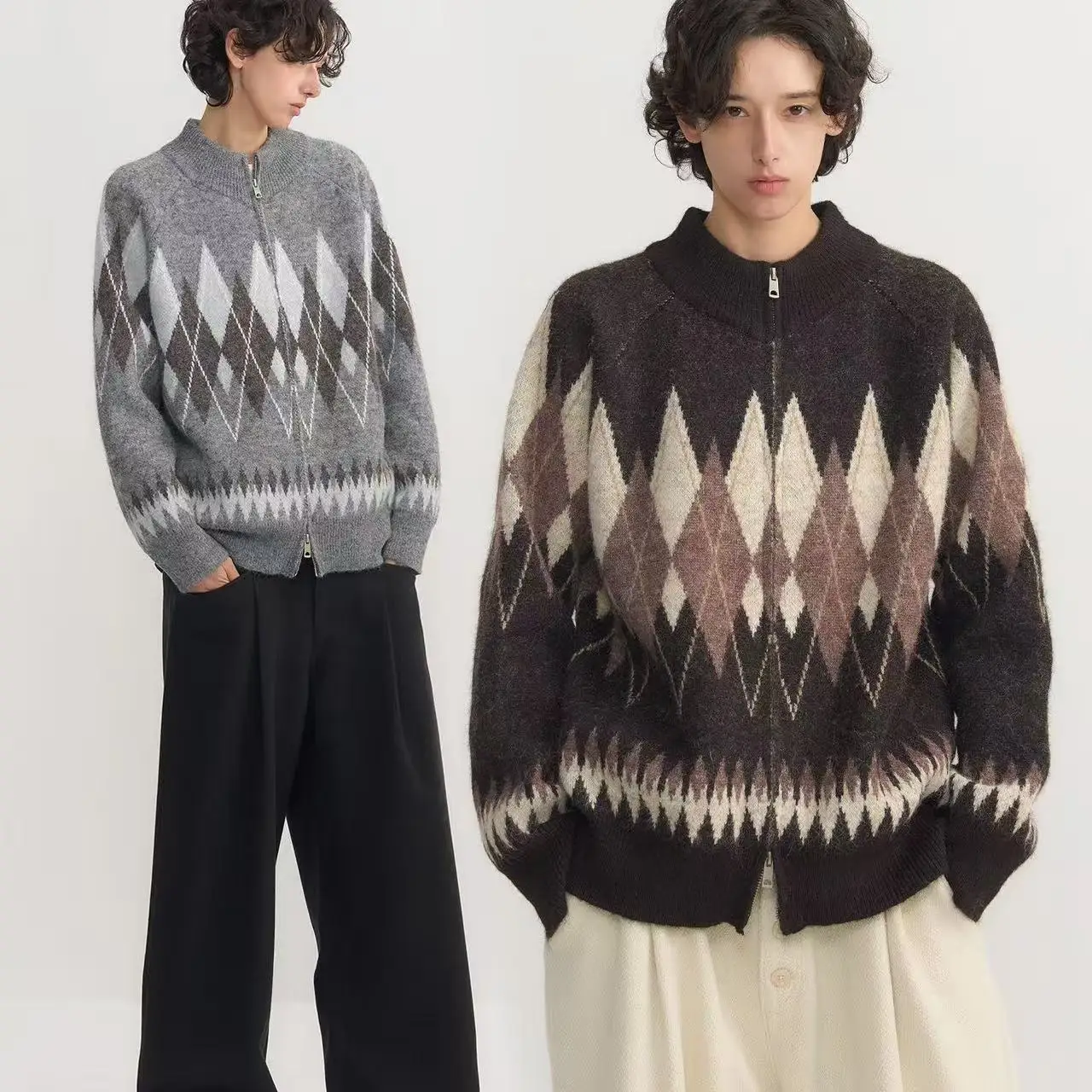 Мужской вязаный кардиган на молнии, повседневный, осенне-зимний, теплый, из полиэфирного волокна, с длинным рукавом, с высоким воротником, свитер
Мужской вязаный кардиган на молнии, повседневный, осенне-зимний, теплый, из полиэфирного волокна, с длинным рукавом, с высоким воротником, свитер