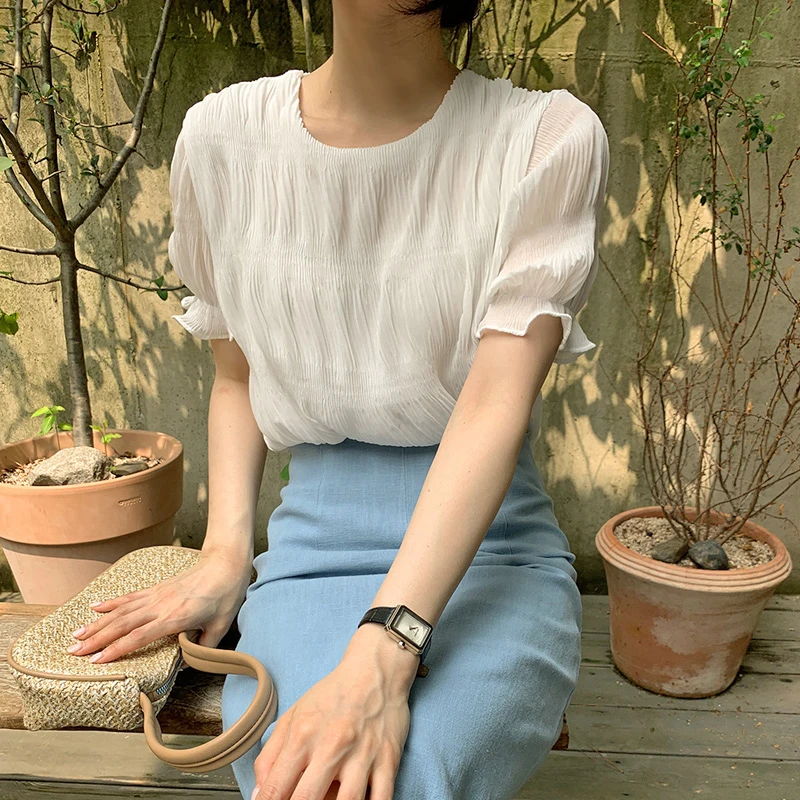 Summer Gathered Bubble Sleeve round Neck Overhead Chiffon Shirt Women's Lace Top Polyester Fiber Short Sleeve Gathered Feel
Summer Gathered Bubble Sleeve round Neck Overhead Chiffon Shirt Women's Lace Top Polyester Fiber Short Sleeve Gathered Feel