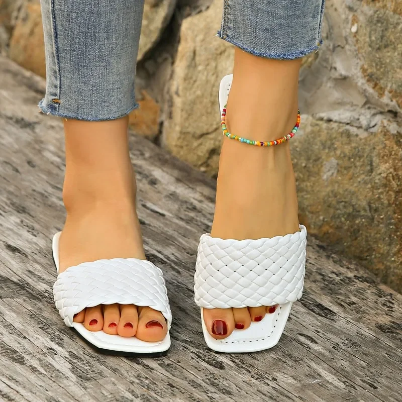 Female Shoes on Sale 2025 Open Toe Women's Slippers Outdoor Beach Slippers Women Plus Size Square Toe Weave Flat with Sandals
Female Shoes on Sale 2025 Open Toe Women's Slippers Outdoor Beach Slippers Women Plus Size Square Toe Weave Flat with Sandals