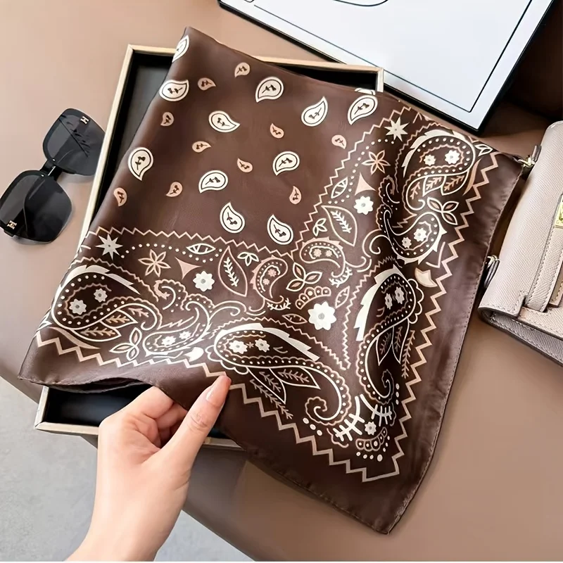 Fashion folded cashew nut pattern paisley coffee square scarf, smooth and breathable texture, multi-functional headscarf, scarf, shawl handkerchief, suitable for beach parties, daily wear, etc., available in all seasons
Fashion folded cashew nut pattern paisley coffee square scarf, smooth and breathable texture, multi-functional headscarf, scarf, shawl handkerchief, suitable for beach parties, daily wear, etc., available in all seasons