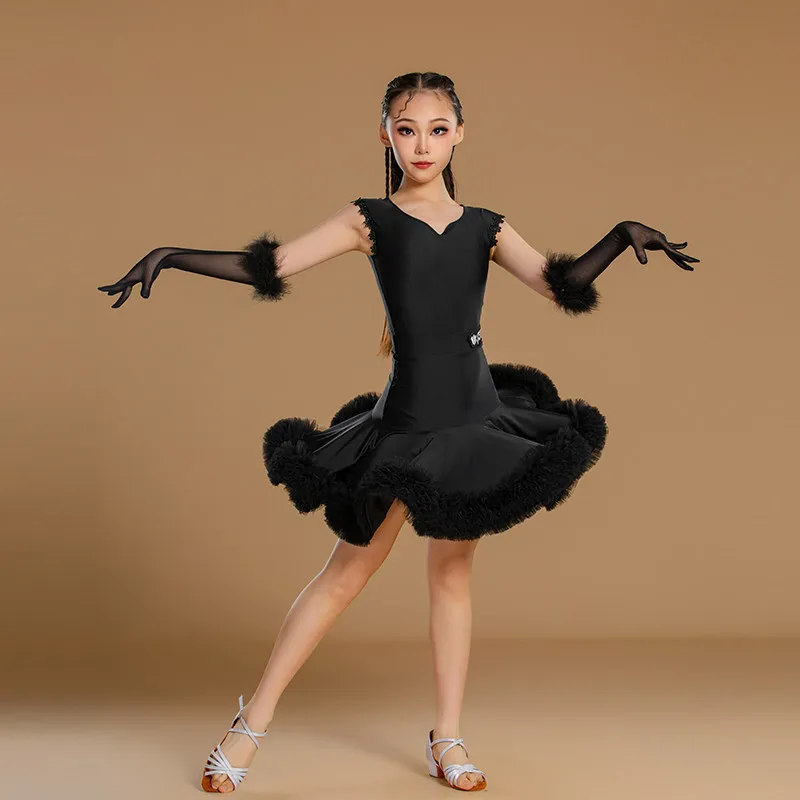customized Girls' Latin dance dress competition children's grading regulation split 2pcs top and skirt standard ballroom dresses
customized Girls' Latin dance dress competition children's grading regulation split 2pcs top and skirt standard ballroom dresses