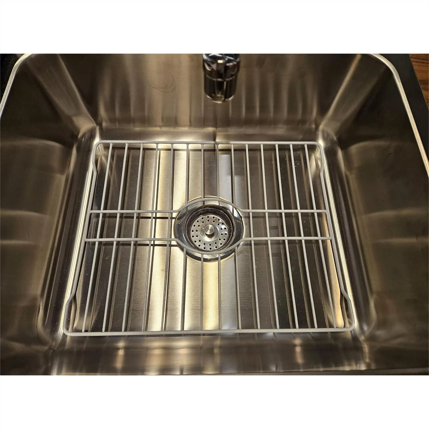 Sink Protectors for Kitchen Sink Bottom, White Coated Steel Sink Grid Insert Grate, Large 12.5" x 18" Drying Rack with Raised
Sink Protectors for Kitchen Sink Bottom, White Coated Steel Sink Grid Insert Grate, Large 12.5" x 18" Drying Rack with Raised