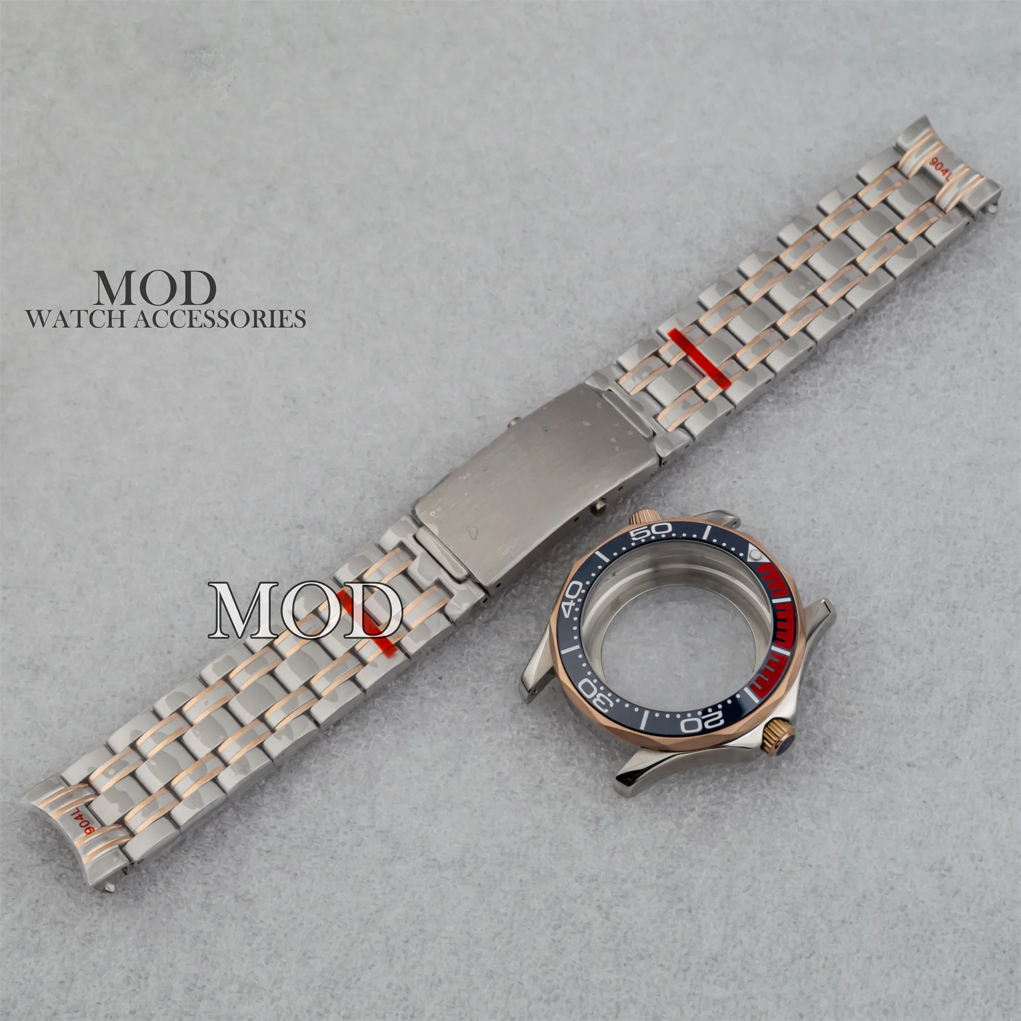 NH35 Case Band Stainless Steel Strap Waterproof Sapphire Glass 41mm Watch Case for Seamaster 300 NH35 NH36 Mechanical Movement
NH35 Case Band Stainless Steel Strap Waterproof Sapphire Glass 41mm Watch Case for Seamaster 300 NH35 NH36 Mechanical Movement