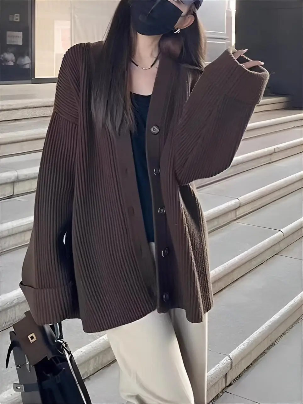 Женские удлиненные кардиганы: элегантные летние двухцветные вязаные модели с вырезами, в готическом стиле, на шнуровке, для фестивалей, модные, в стиле Харадзюку
Женские удлиненные кардиганы: элегантные летние двухцветные вязаные модели с вырезами, в готическом стиле, на шнуровке, для фестивалей, модные, в стиле Харадзюку