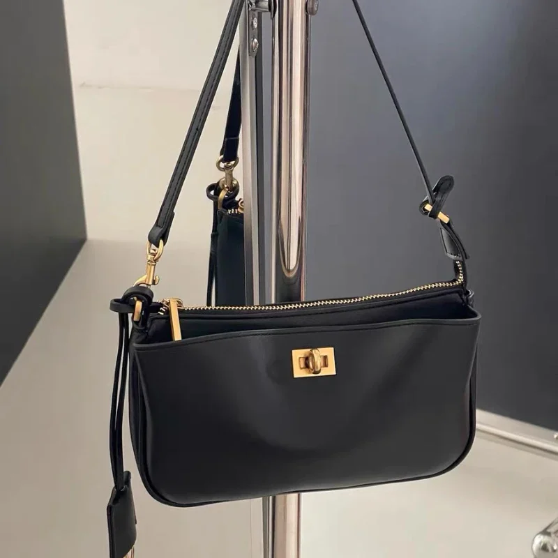 2025 Brand Design Lock Buckle Shoulder Bags Women Genuine Leather Elegant Armpit Bag High Street Fashion Girls Handbags Mujer
2025 Brand Design Lock Buckle Shoulder Bags Women Genuine Leather Elegant Armpit Bag High Street Fashion Girls Handbags Mujer