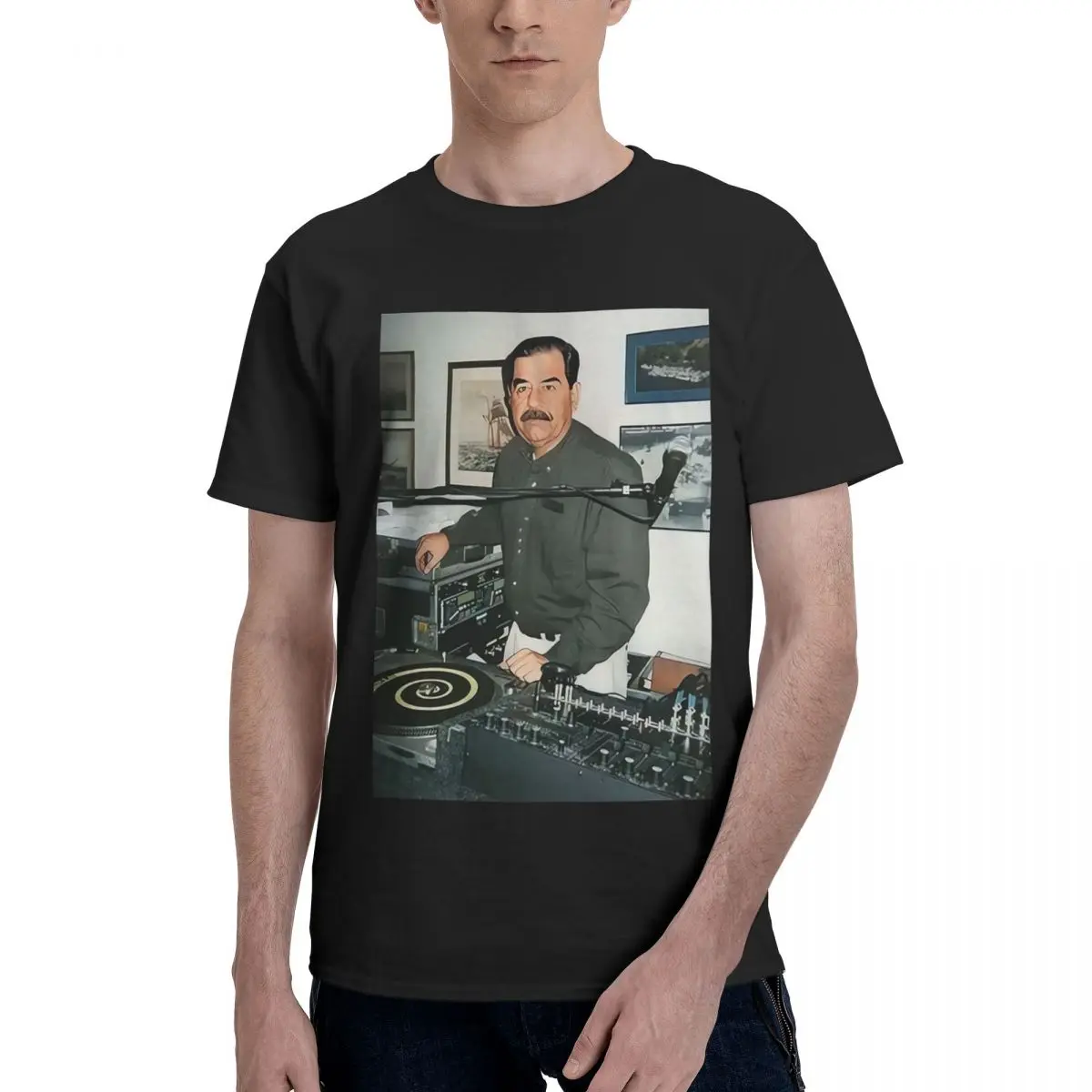 Dj Saddam Hussein Graphic 100% Cotton Casual Breathable Confortable T-Shirt Funny Ugus T-Shirts Men's Wear
Dj Saddam Hussein Graphic 100% Cotton Casual Breathable Confortable T-Shirt Funny Ugus T-Shirts Men's Wear