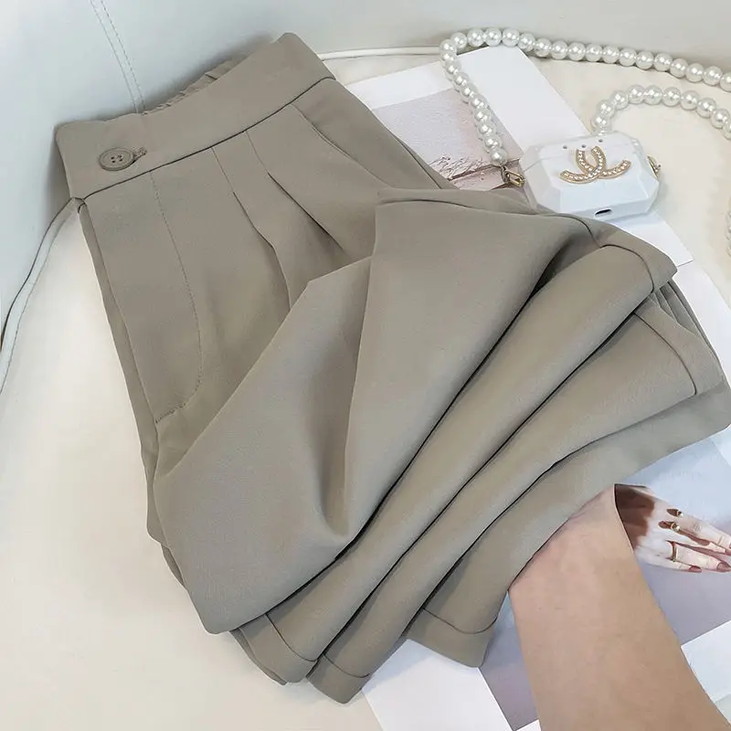 Summer Lady Loose And Breathable High Waisted Wide Leg Pants Leisure Versatile Pendant Feeling Solid Color Straight Suit Pant
Summer Lady Loose And Breathable High Waisted Wide Leg Pants Leisure Versatile Pendant Feeling Solid Color Straight Suit Pant