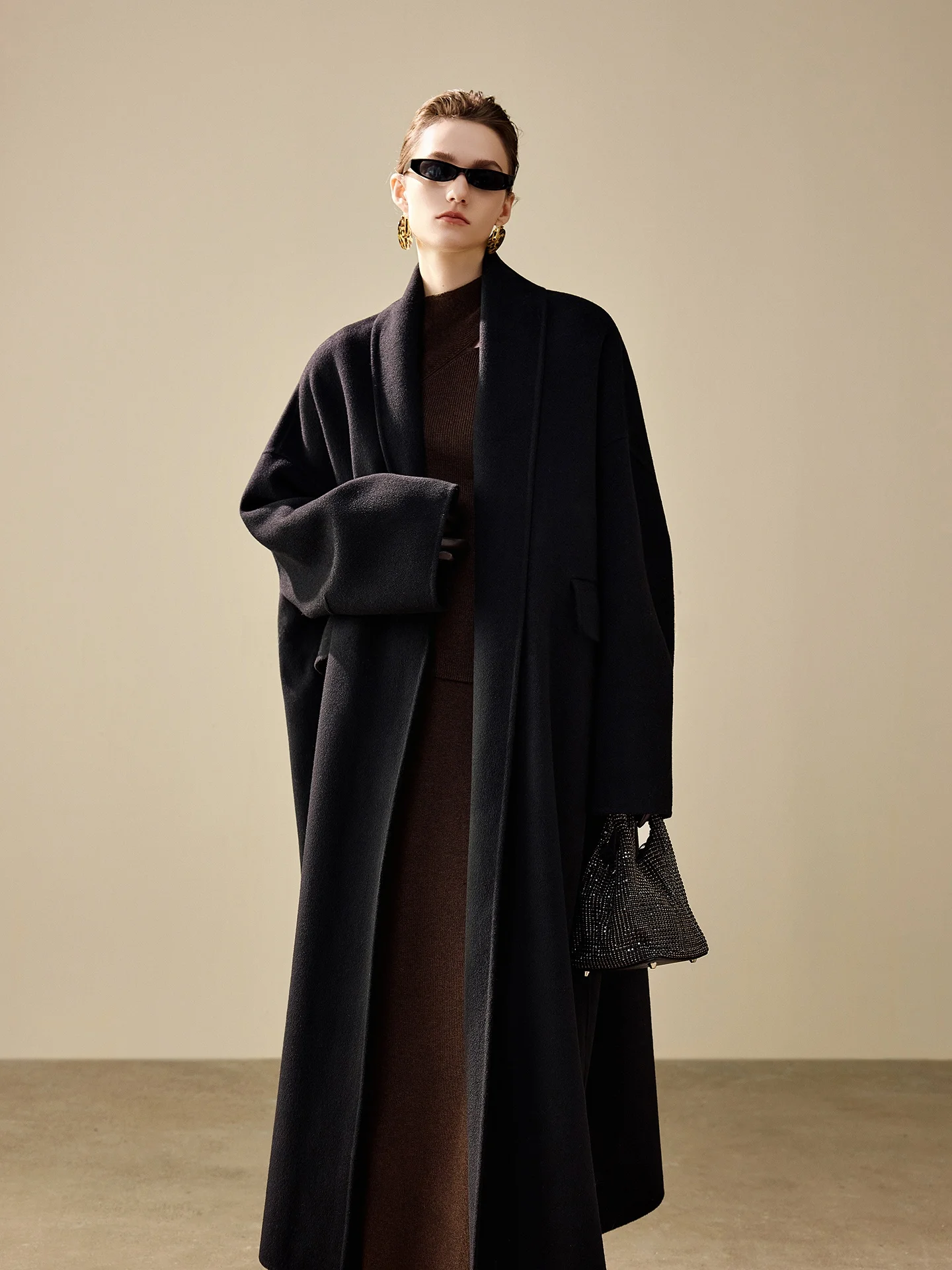 Женское двустороннее шерстяное пальто Missprins, зимнее, длинное, свободного кроя, с поясом, верхняя одежда, элегантное длинное пальто для женщин
Женское двустороннее шерстяное пальто Missprins, зимнее, длинное, свободного кроя, с поясом, верхняя одежда, элегантное длинное пальто для женщин