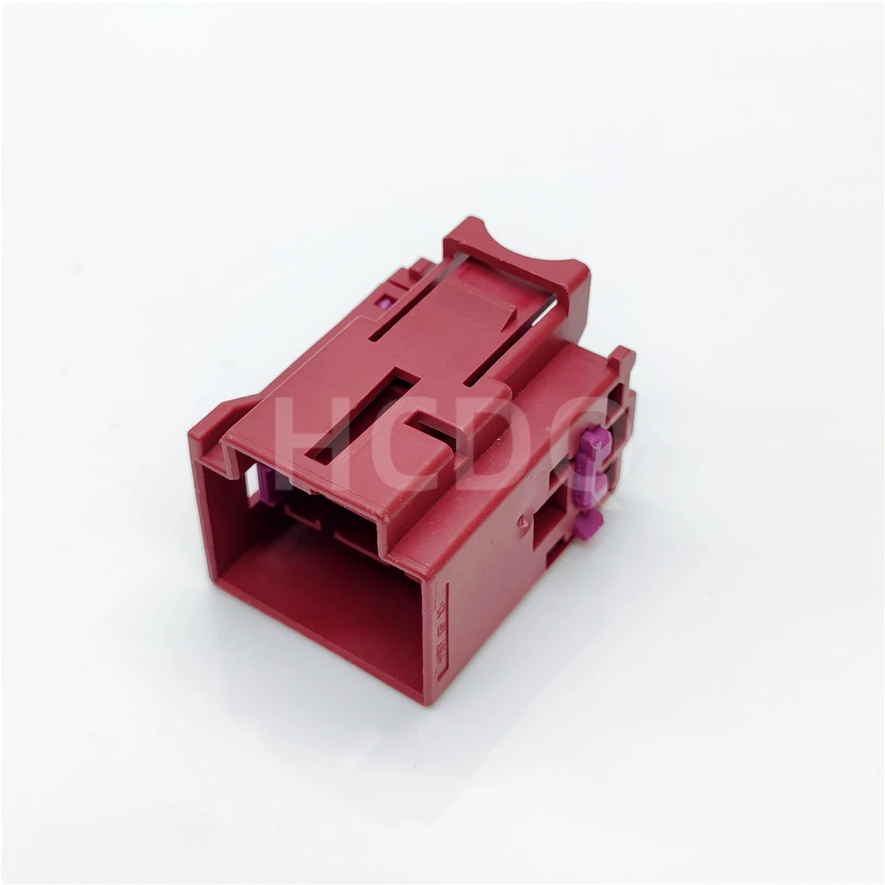 The original 4F0 972 575 B 17PIN Male automobile connector plug shell and connector are supplied from stock
The original 4F0 972 575 B 17PIN Male automobile connector plug shell and connector are supplied from stock