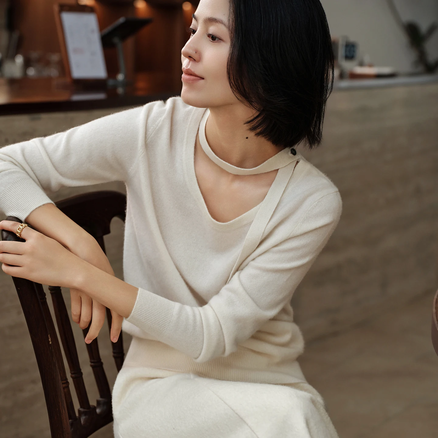 Women's 100% Cashmere O-Neck Pullover Sweater Slim Fit Knitwear Basic Bottom Graceful Autumn Winter Top for Female Clothing
Women's 100% Cashmere O-Neck Pullover Sweater Slim Fit Knitwear Basic Bottom Graceful Autumn Winter Top for Female Clothing