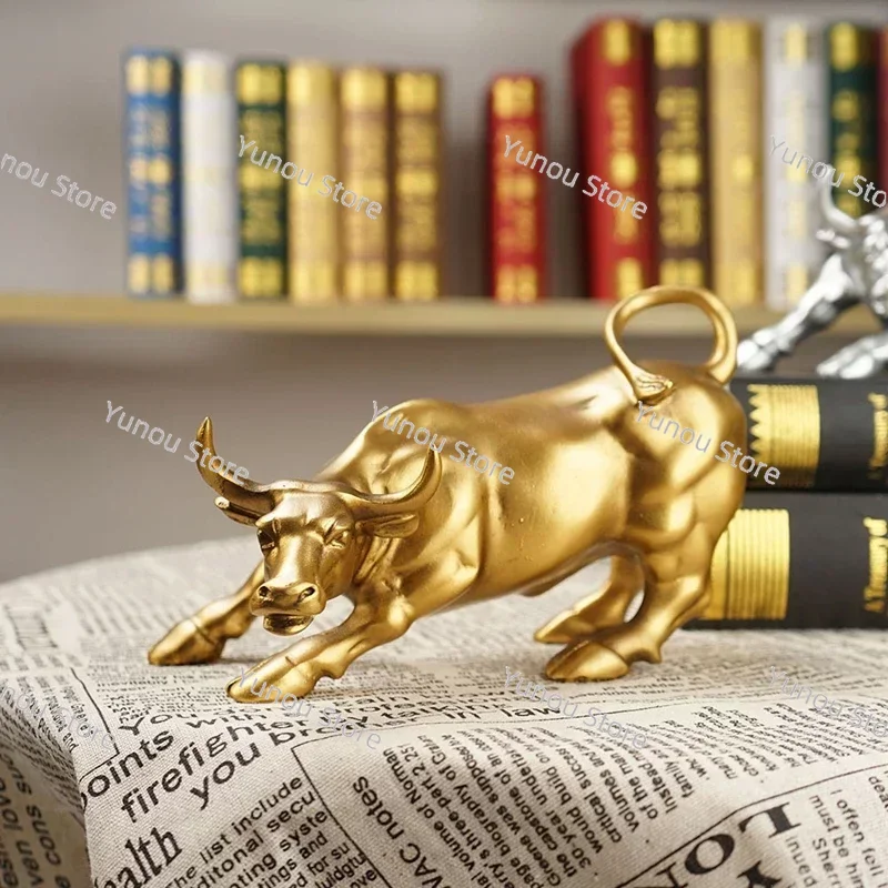 Wall Street Bull Statue Decoration Stock Market Mascot Gold OX Sculpture Nordic Animal Resin Sculpture Home Office Decoration
Wall Street Bull Statue Decoration Stock Market Mascot Gold OX Sculpture Nordic Animal Resin Sculpture Home Office Decoration