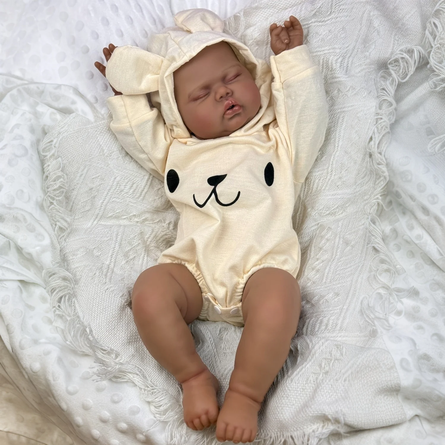 20 Inch 50 CM Asleep Fat Reborn Baby Doll Toy For Girl Black Brown Skin Vinyl Limbs Cloth Body Lifelike Doll Birthday Gift
20 Inch 50 CM Asleep Fat Reborn Baby Doll Toy For Girl Black Brown Skin Vinyl Limbs Cloth Body Lifelike Doll Birthday Gift
