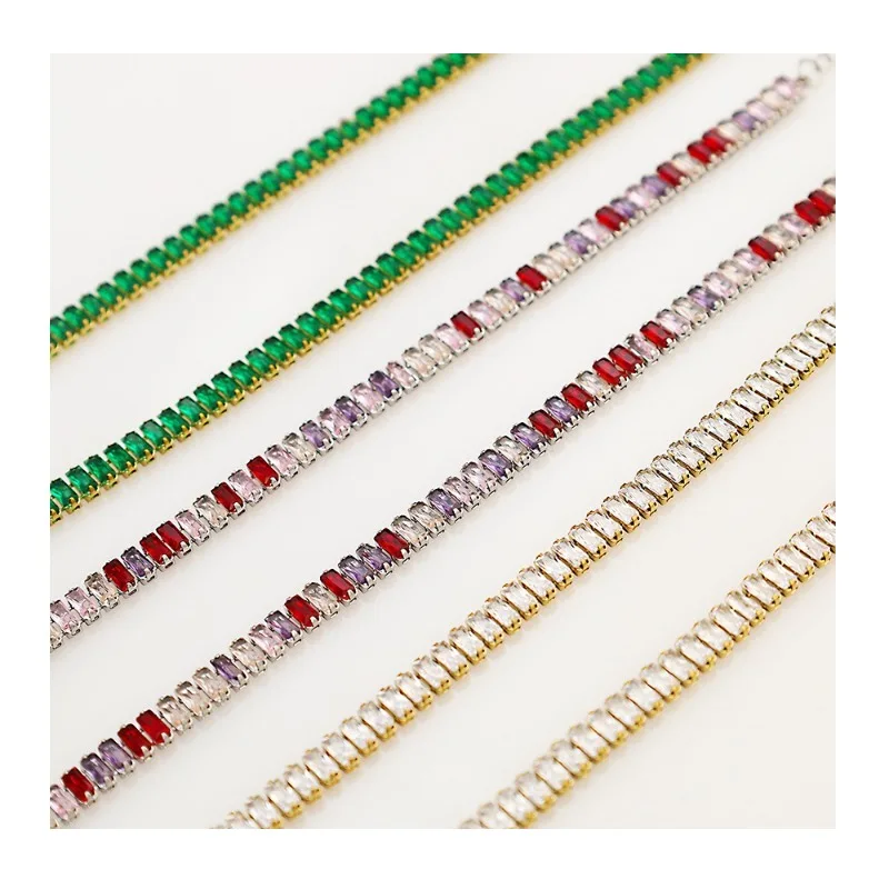 The New Cold Wind Emerald Necklace Women's Versatile Niche High-end Titanium Steel Necklace Does Not Fade
The New Cold Wind Emerald Necklace Women's Versatile Niche High-end Titanium Steel Necklace Does Not Fade