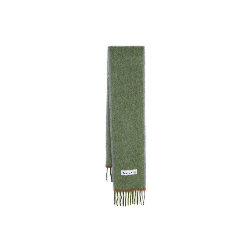 Acne Studios Logo Patch Fringed-Edge Scarf CA0290
Acne Studios Logo Patch Fringed-Edge Scarf CA0290
