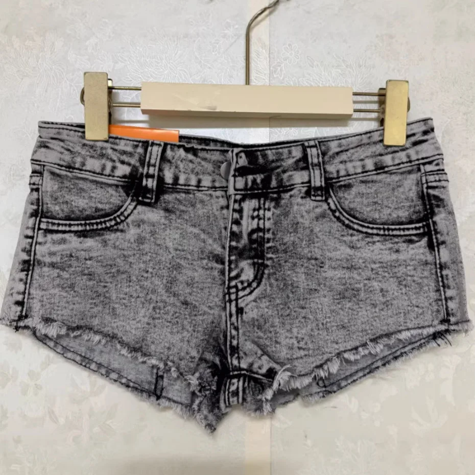 American Hot Girl Smoke Gray Distressed Washed Denim Ultra Shorts Female Summer Low Waist Raw Edge Fringe Sexy Shorts
American Hot Girl Smoke Gray Distressed Washed Denim Ultra Shorts Female Summer Low Waist Raw Edge Fringe Sexy Shorts