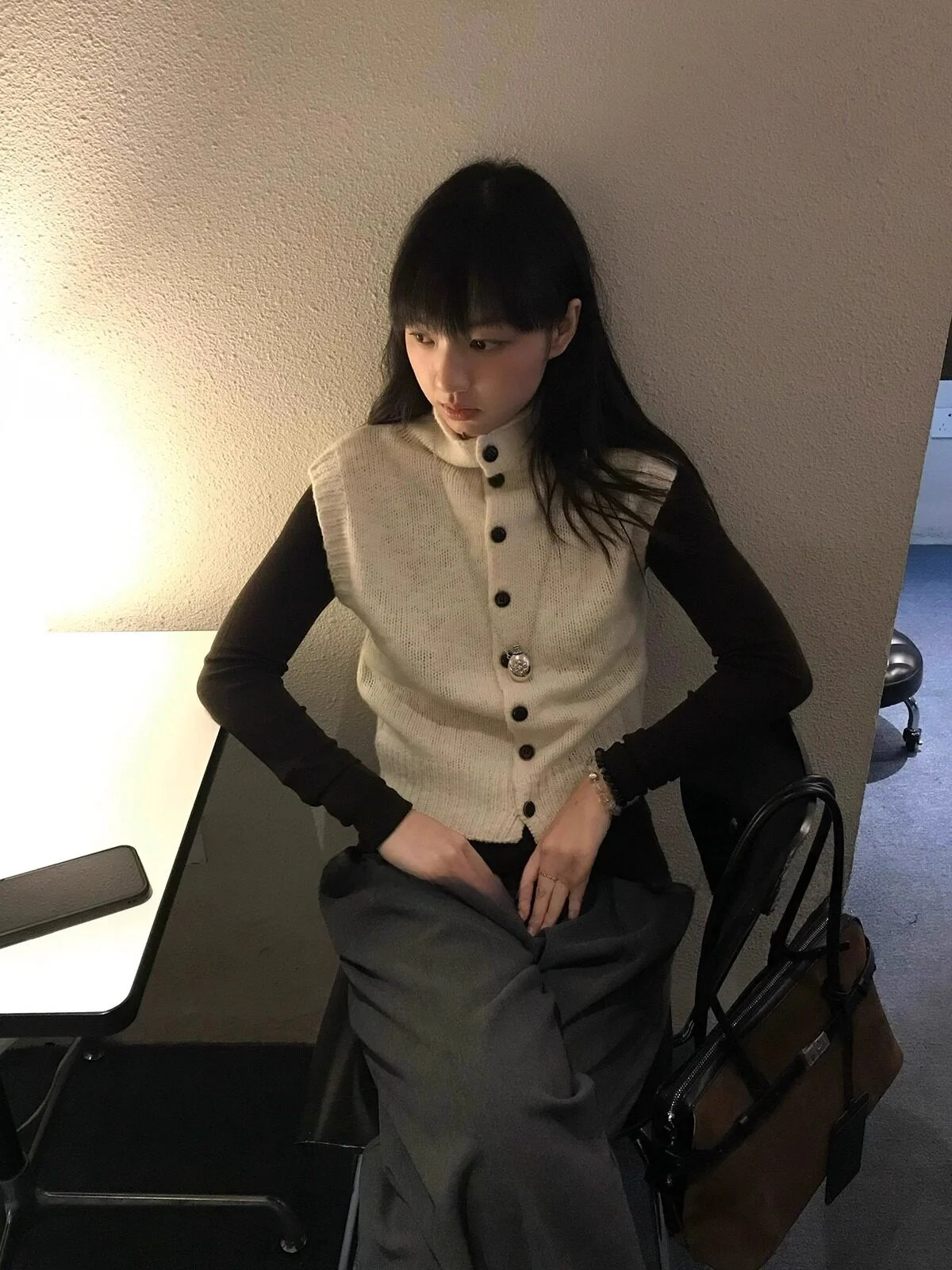 Loose Fit High Collar Knitted Vest Cardigan Svel Beige Outerwear Korean Sle Comfortable Breathable Commute Friendly
Loose Fit High Collar Knitted Vest Cardigan Svel Beige Outerwear Korean Sle Comfortable Breathable Commute Friendly