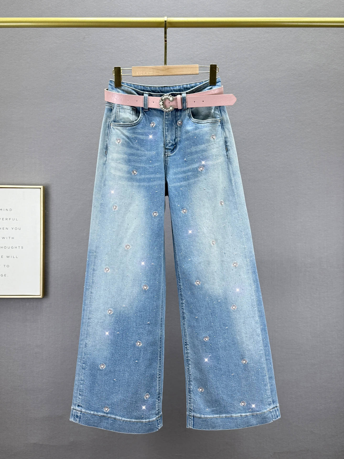 Embroidered Beaded Wide Leg Denim Jeans High Waist Loose Slimming Women's Faion Spring New High Waist Loose Fit Cotton Stre...
Embroidered Beaded Wide Leg Denim Jeans High Waist Loose Slimming Women's Faion Spring New High Waist Loose Fit Cotton Stre...