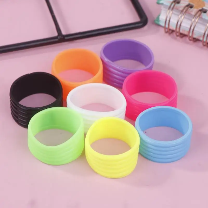 4Pcs/lot Silicone Tennis Racket Grip Ring Handle Closure Sweat-absorbing Band Fixed Stretchable Handle Rubber Tennis Accessories
4Pcs/lot Silicone Tennis Racket Grip Ring Handle Closure Sweat-absorbing Band Fixed Stretchable Handle Rubber Tennis Accessories