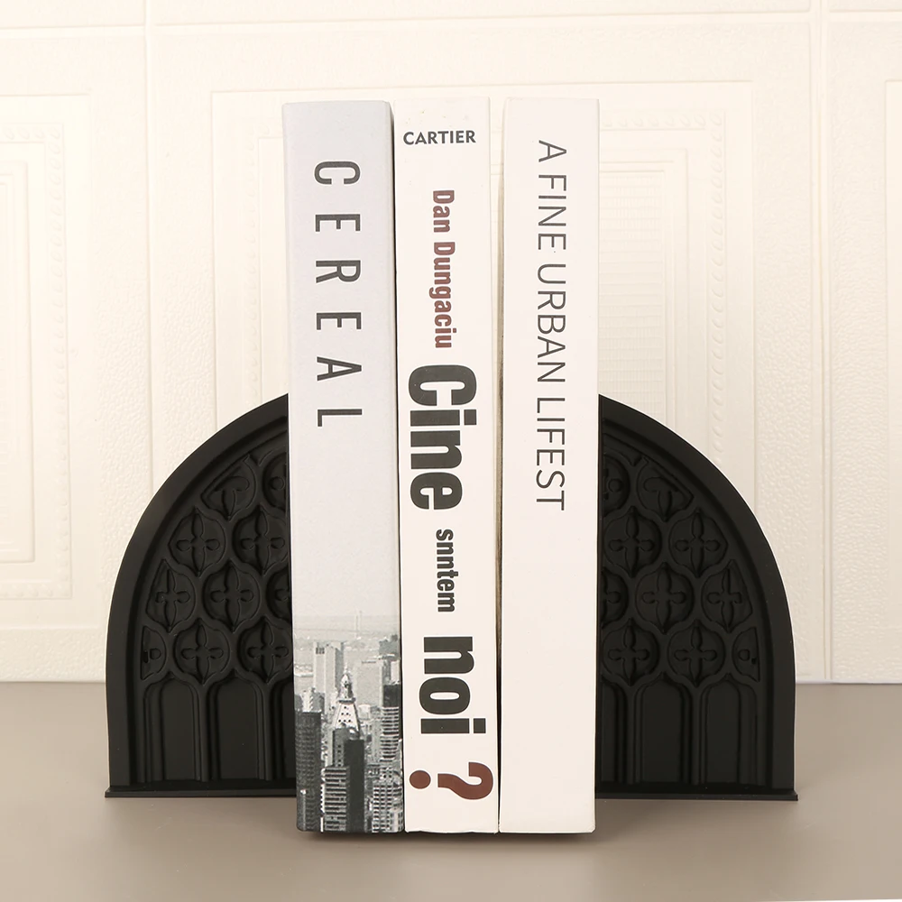 Трансграничные готические тёмные книжные подставки в стиле церковной арки с резьбой для хранения и декора в темном ретро-стиле для дома и кабинета
Трансграничные готические тёмные книжные подставки в стиле церковной арки с резьбой для хранения и декора в темном ретро-стиле для дома и кабинета