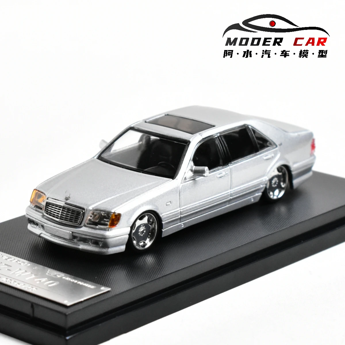 Street Weapon SW 1:64 Коллекция S600 W140 Модель автомобиля 
Street Weapon SW 1:64 Коллекция S600 W140 Модель автомобиля