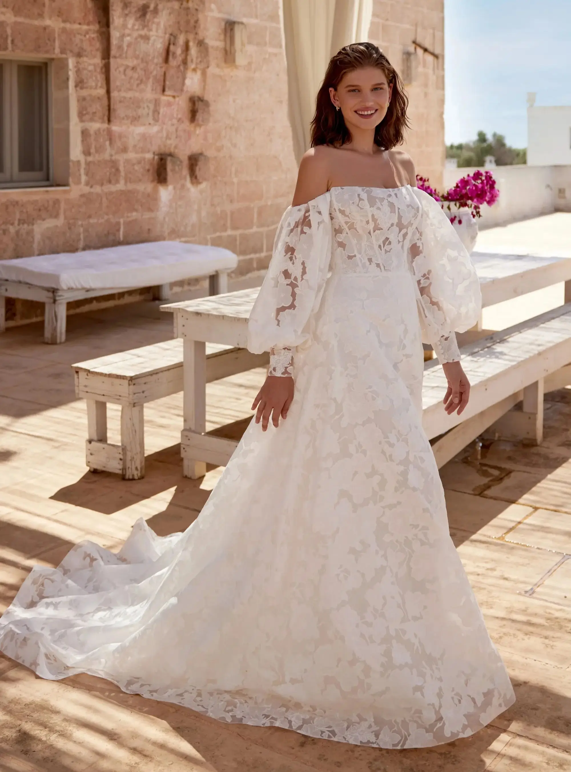 Charming Ivory Wedding Dresses Off Shoulder Lace Long Sleeves Bridal Gowns Vintage Sweep Train Customized Vestidos De Mariee
Charming Ivory Wedding Dresses Off Shoulder Lace Long Sleeves Bridal Gowns Vintage Sweep Train Customized Vestidos De Mariee