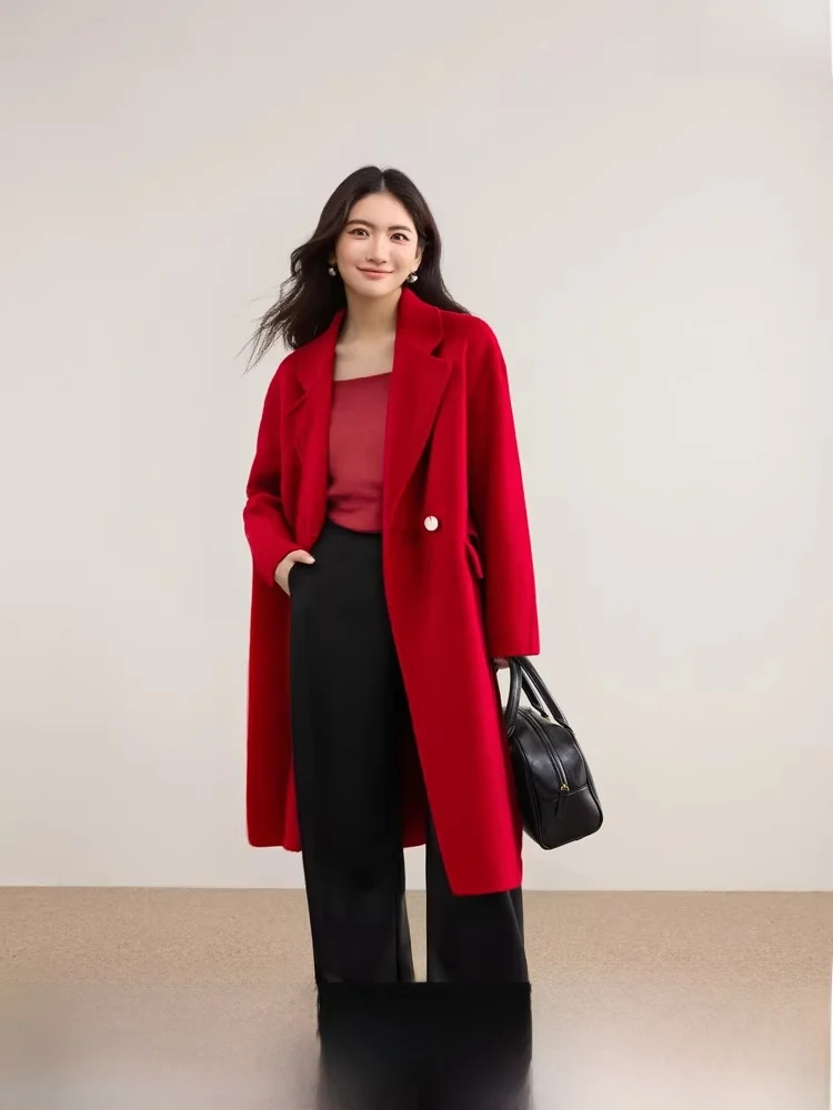 Красное шерстяное пальто женское двустороннее шерстяное пальто длиной до колена средней длины для поездок на работу из чистой шерсти зимнее новое поступление
Красное шерстяное пальто женское двустороннее шерстяное пальто длиной до колена средней длины для поездок на работу из чистой шерсти зимнее новое поступление