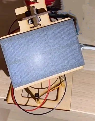 Умное солнечное легкое оборудование для слежения за однокристальным микрокомпьютером генерации электроэнергии
Умное солнечное легкое оборудование для слежения за однокристальным микрокомпьютером генерации электроэнергии