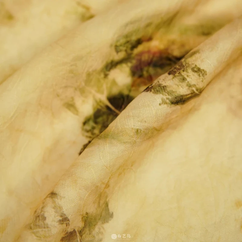 Ткань из хлопка с текстурой в китайском стиле, имитирующая технику тай-дай и китайскую живопись, цвета имбирно-желтого, для пошива рубашек, костюмов ханьфу, винтажных дышащих изделий и декора
Ткань из хлопка с текстурой в китайском стиле, имитирующая технику тай-дай и китайскую живопись, цвета имбирно-желтого, для пошива рубашек, костюмов ханьфу, винтажных дышащих изделий и декора