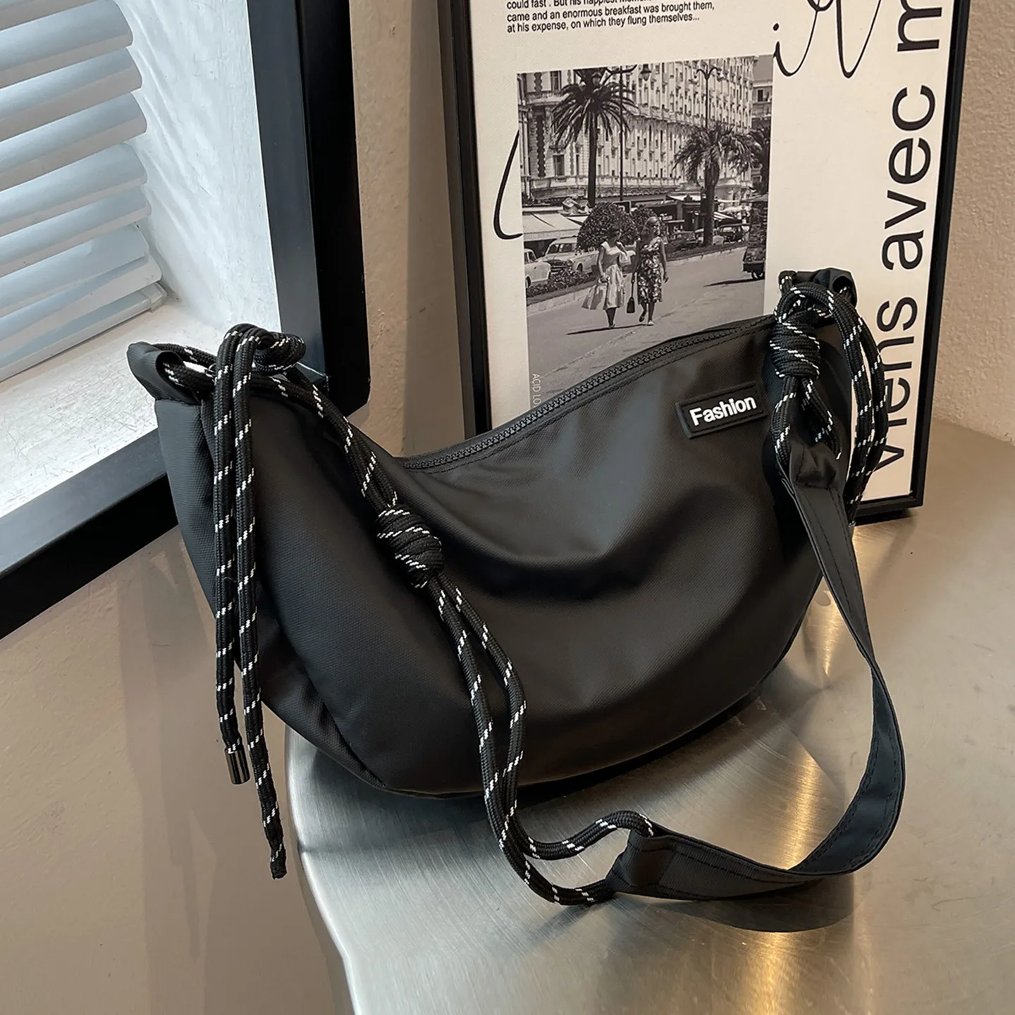 MKDN новая сумка-хобо Sle Dumpling ape, женская повседневная сумка через плечо, мягкий нейлоновый ремешок, легкая легкая застежка-молния
MKDN новая сумка-хобо Sle Dumpling ape, женская повседневная сумка через плечо, мягкий нейлоновый ремешок, легкая легкая застежка-молния