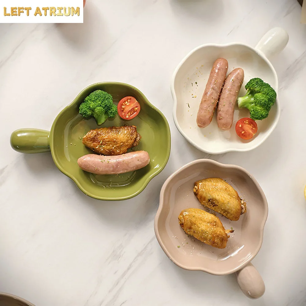 European Style Porcelain Plate with Handle Modern Simplicity Solid Color Ceramic Dinnerware Snacks Fruit Vegetable Plates
European Style Porcelain Plate with Handle Modern Simplicity Solid Color Ceramic Dinnerware Snacks Fruit Vegetable Plates