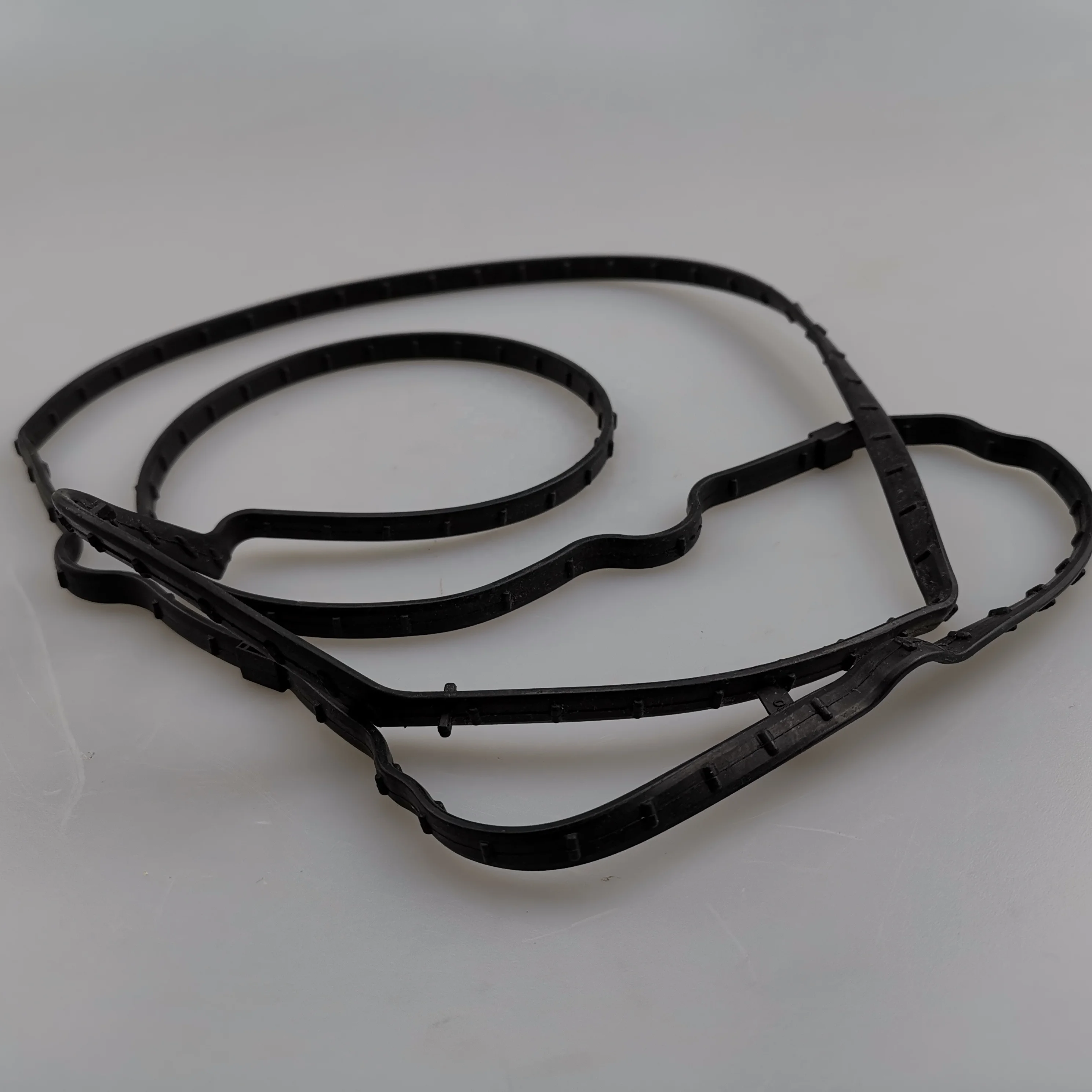 SAIC MAXUS G10 1.9T Original Camshaft Cover Gasket 10048106
SAIC MAXUS G10 1.9T Original Camshaft Cover Gasket 10048106