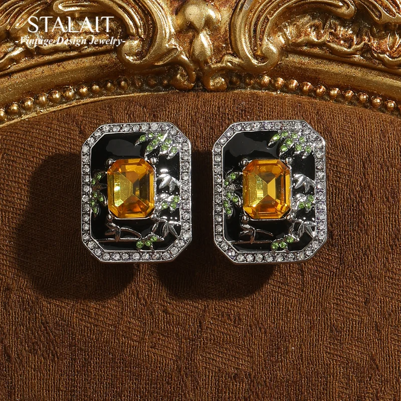 Vintage Gold Color Black Earrings Crystal Square Rhinestone Leaf Accessories Luxury Designer Jewelry Wedding New 2025 Trends
Vintage Gold Color Black Earrings Crystal Square Rhinestone Leaf Accessories Luxury Designer Jewelry Wedding New 2025 Trends