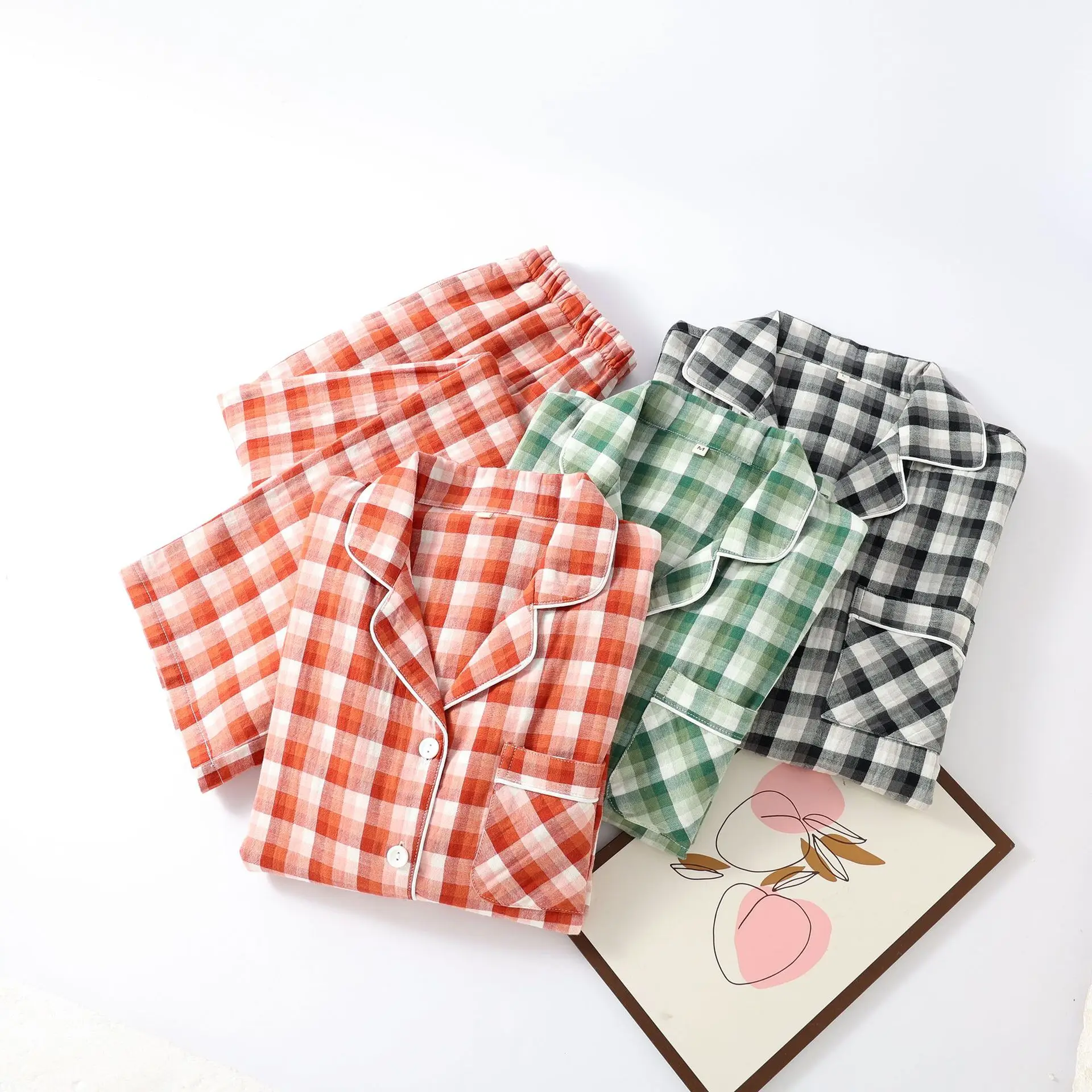 Cotton Double-layer Gauze Plaid Couple Pajamas Turn-down Collar Long Sleeve Trousers Loungewear Men's and Women's 2 Piece Sets
Cotton Double-layer Gauze Plaid Couple Pajamas Turn-down Collar Long Sleeve Trousers Loungewear Men's and Women's 2 Piece Sets