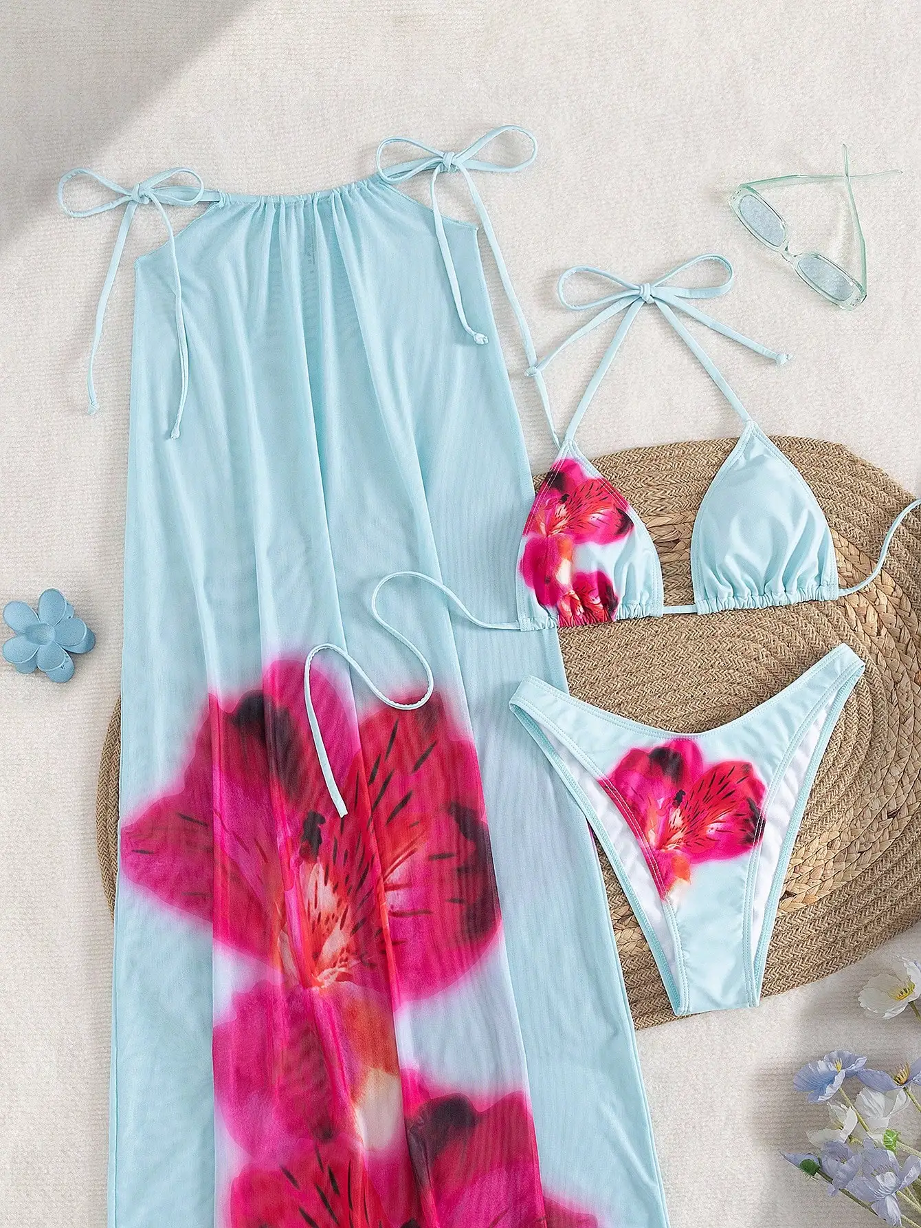 Комплект из 3 предметов: женский летний купальник-бикини с цветочным принтом и юбкой-парео для пляжного отдыха
Комплект из 3 предметов: женский летний купальник-бикини с цветочным принтом и юбкой-парео для пляжного отдыха