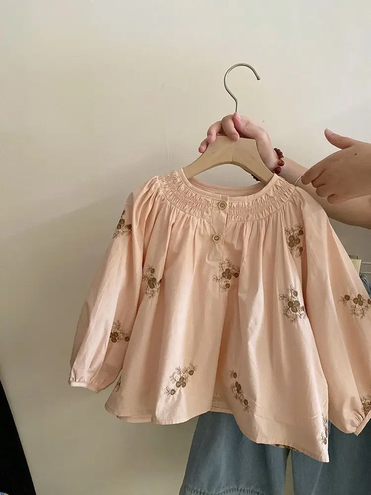 Girls 2025 Spring and Autumn New Two-piece Pink Embroidered Doll Shirt Long Sleeve Loose Denim Wide Leg Pants Foreign Style
Girls 2025 Spring and Autumn New Two-piece Pink Embroidered Doll Shirt Long Sleeve Loose Denim Wide Leg Pants Foreign Style
