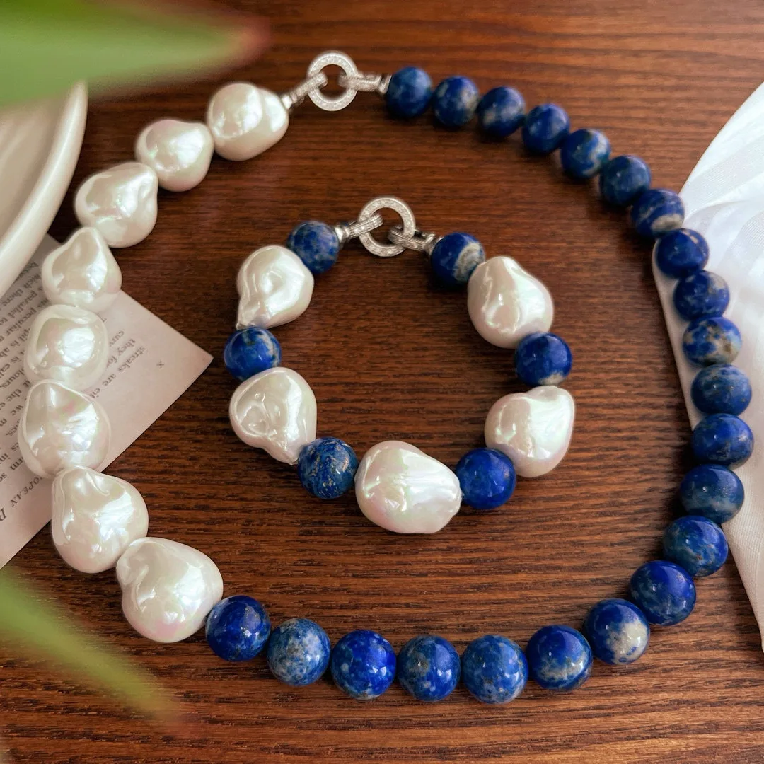 Натуральные бусины в стиле барокко, лазурит, ожерелье, набор браслетов, женские легкие роскошные нишевые индивидуальные трендовые дизайнерские цепочки на шею 
Натуральные бусины в стиле барокко, лазурит, ожерелье, набор браслетов, женские легкие роскошные нишевые индивидуальные трендовые дизайнерские цепочки на шею