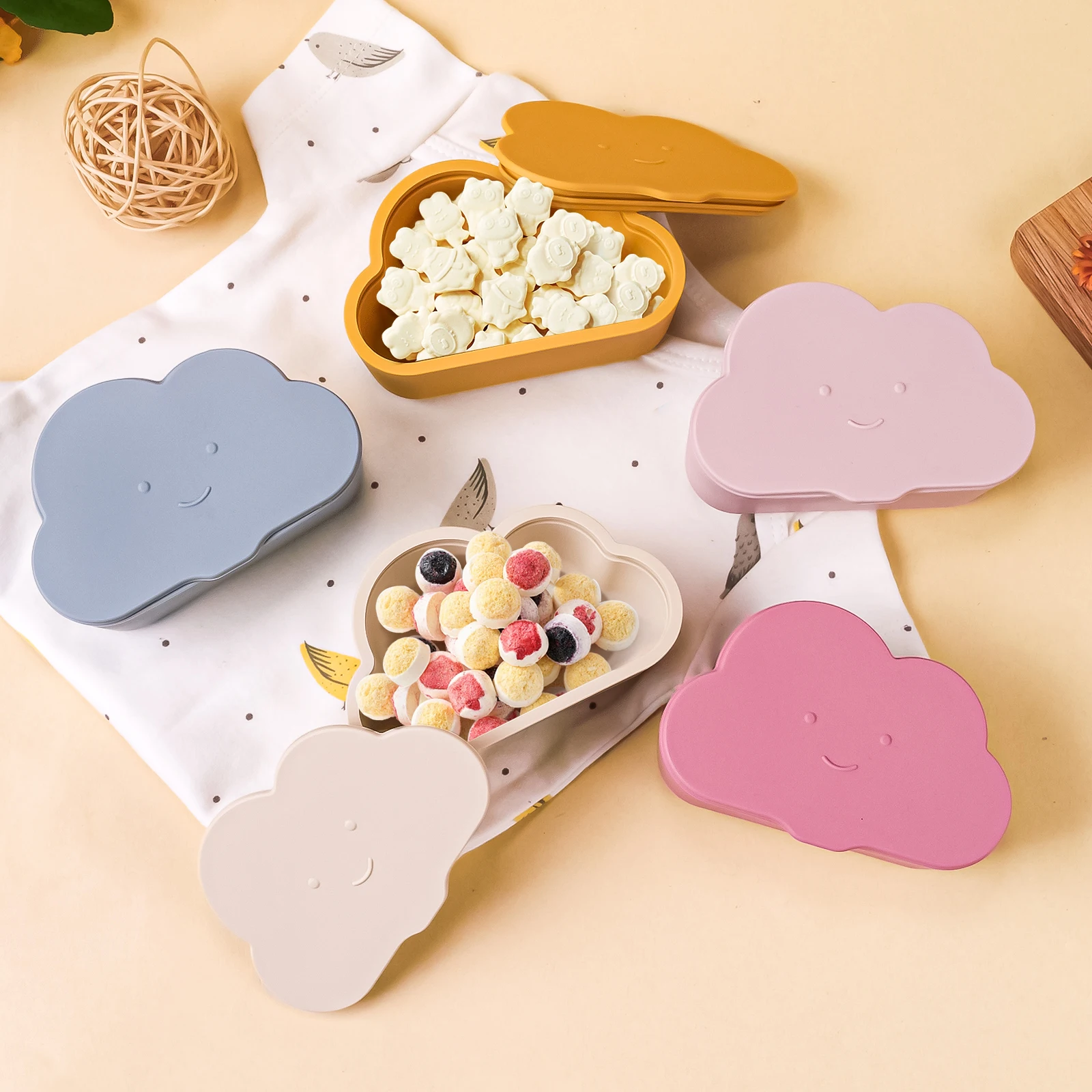 1PC 150/250/700ML Silicone Bento Box Cartoon Cloud Shape Portable Lunch Container Food Storage Kitchen Tools
1PC 150/250/700ML Silicone Bento Box Cartoon Cloud Shape Portable Lunch Container Food Storage Kitchen Tools