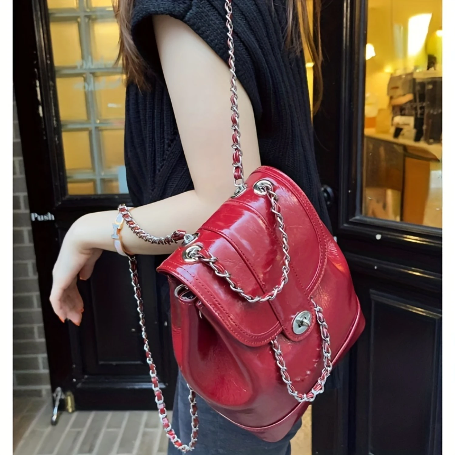 Metal Chain Drawstring Backpack, PU Leather School Bag, Fashion Travel Commuter Pack
Metal Chain Drawstring Backpack, PU Leather School Bag, Fashion Travel Commuter Pack