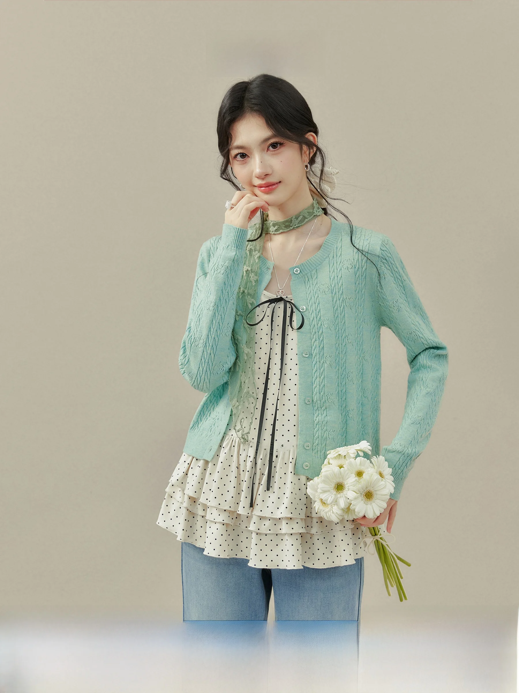Light een Knitted Sweater Women's Early Spring New Korean Sle Moonlight Small Drunkenn Open Cardigan Top
Light een Knitted Sweater Women's Early Spring New Korean Sle Moonlight Small Drunkenn Open Cardigan Top