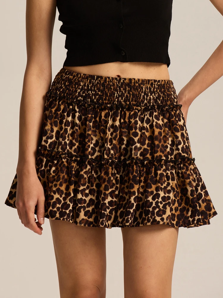 Y2K Vintage Leopard Mini Skirt Women High Waist Loose Streetwear Sexy Skirts American Retro Summer Female Floral A Line Skirt
Y2K Vintage Leopard Mini Skirt Women High Waist Loose Streetwear Sexy Skirts American Retro Summer Female Floral A Line Skirt