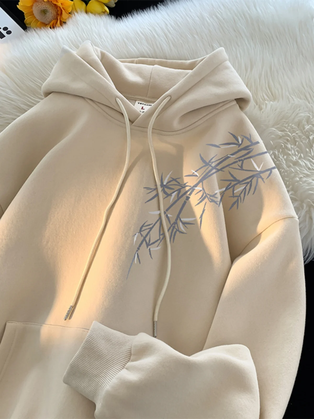 2025 New Men's Autumn and Winter Chinese Style Hooded Sweatshirt with Bamboo Pattern Print
2025 New Men's Autumn and Winter Chinese Style Hooded Sweatshirt with Bamboo Pattern Print